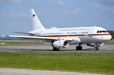 Photo of aircraft 15+01 operated by German Air Force (Luftwaffe)