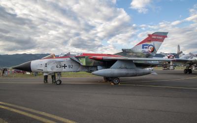 Photo of aircraft 43+92 operated by German Air Force (Luftwaffe)