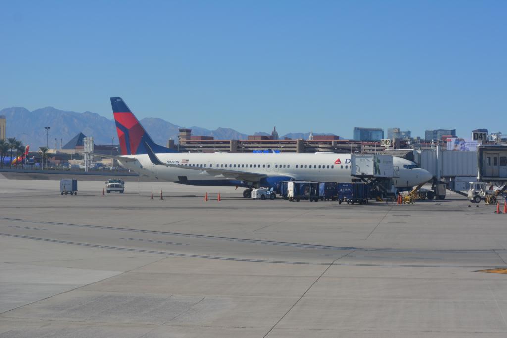 Photo of aircraft N822DN operated by Delta Air Lines