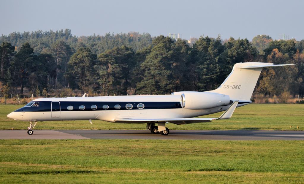 Photo of aircraft CS-DKC operated by Netjets Europe