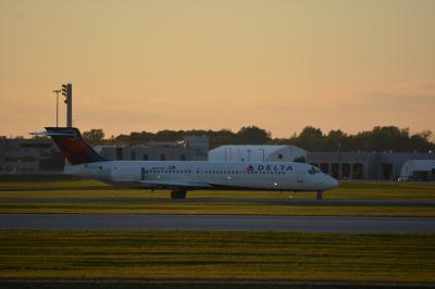 Photo of aircraft N977AT operated by Delta Air Lines