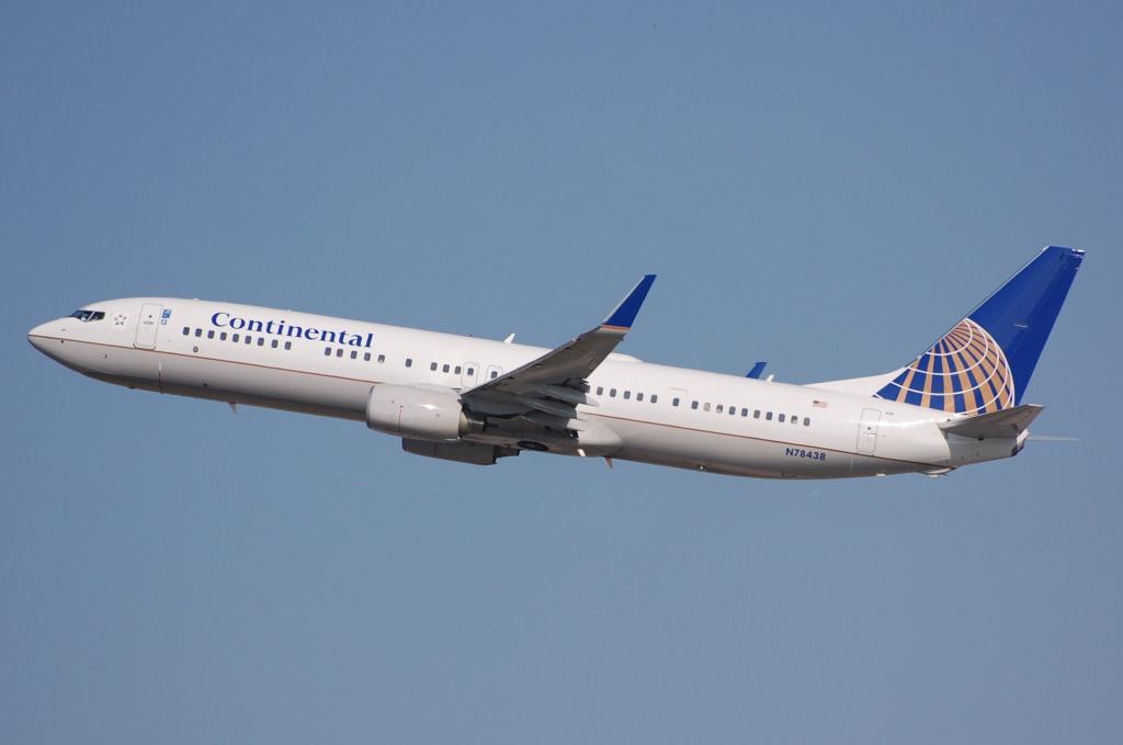 Photo of aircraft N78438 operated by Continental Air Lines