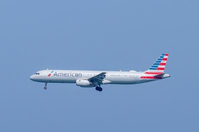 Image of aircraft registration N521UW - A A321-231 operated by American Airlines