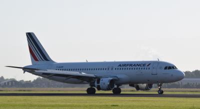 Photo of aircraft F-GHQM operated by Air France