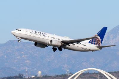 Image of aircraft registration N33203 - A 737-824(WL) operated by United Airlines