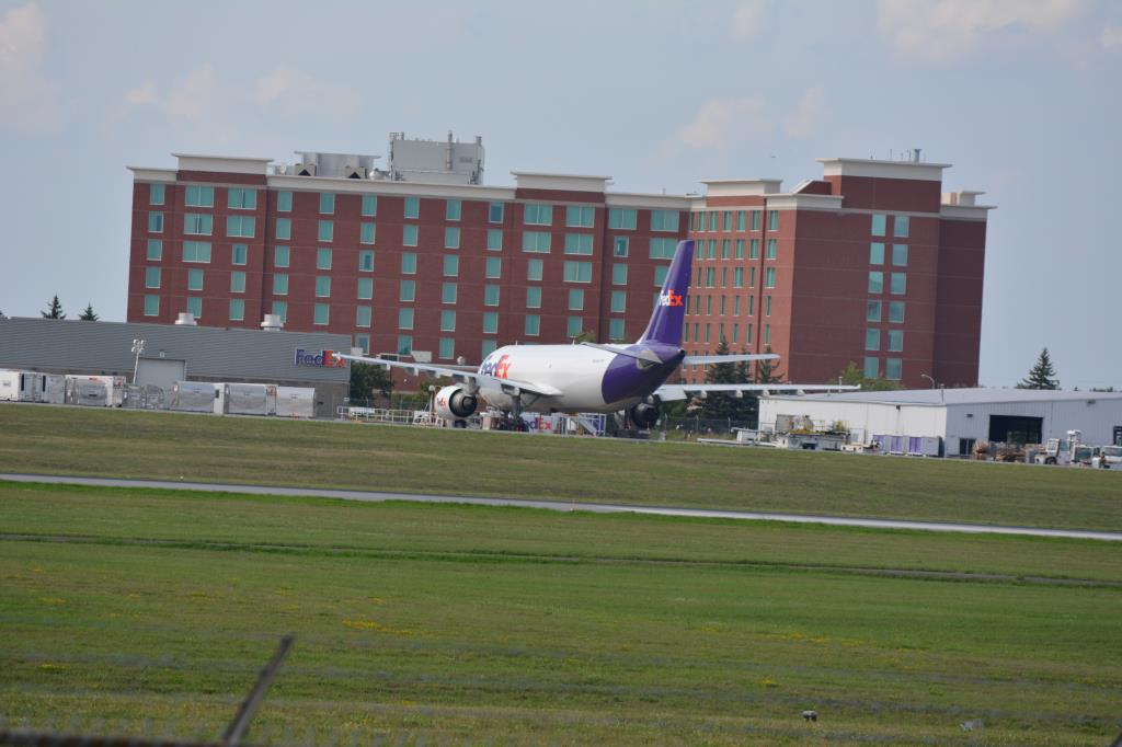 Photo of aircraft N652FE operated by Federal Express (FedEx)