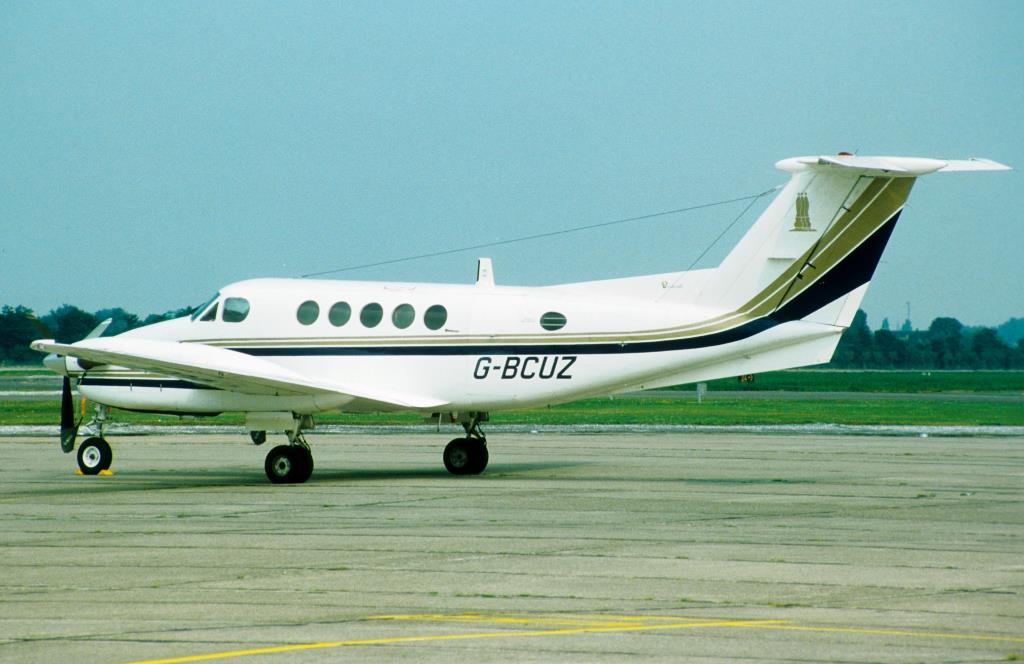 Photo of aircraft G-BCUZ operated by United Biscuits Ltd