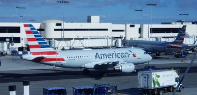 Photo of aircraft N751UW operated by American Airlines
