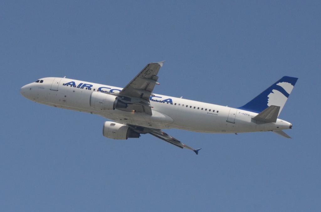 Photo of aircraft F-HZPG operated by Air Corsica