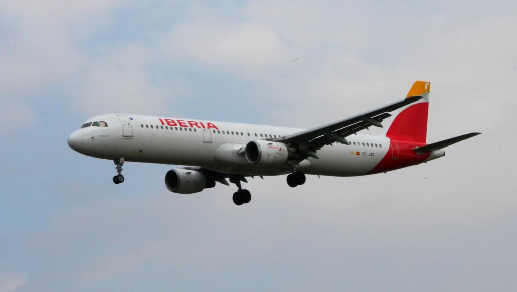 Photo of aircraft EC-JGS operated by Iberia