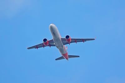 Photo of aircraft OE-LSU operated by easyJet Europe