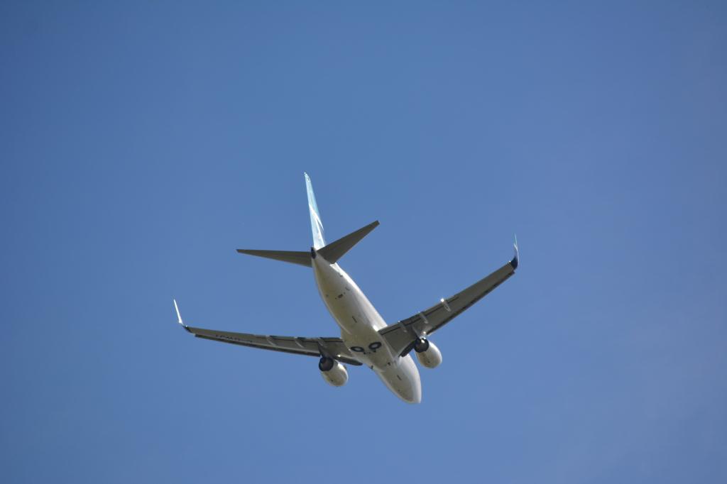 Photo of aircraft C-GWJT operated by WestJet