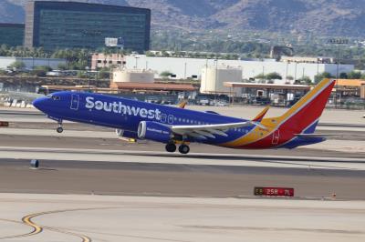 Photo of aircraft N1803U operated by Southwest Airlines