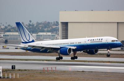 Photo of aircraft N505UA operated by United Airlines