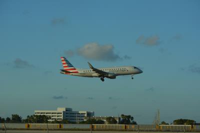 Photo of aircraft N439YX operated by American Eagle