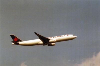 Photo of aircraft C-GFAF operated by Air Canada