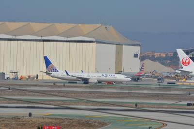 Photo of aircraft N39461 operated by United Airlines
