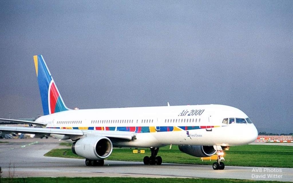 Photo of aircraft G-OOOC operated by Air 2000