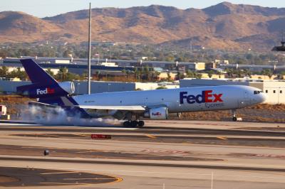 Photo of aircraft N572FE operated by Federal Express (FedEx)