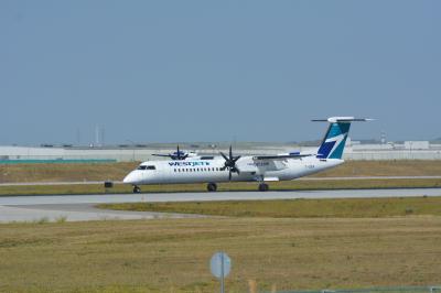 Image of aircraft registration C-GDEN - A DHC-8-402Q operated by WestJet Encore