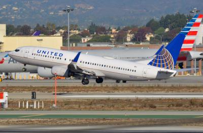 Photo of aircraft N37277 operated by United Airlines