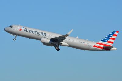 Photo of aircraft N157AA operated by American Airlines