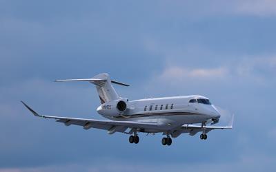Photo of aircraft N705QS operated by NetJets