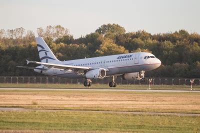Photo of aircraft SX-DVV operated by Aegean Airlines