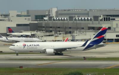 Photo of aircraft N538LA operated by LATAM Cargo Chile