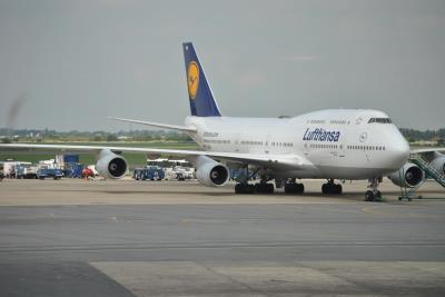 Photo of aircraft D-ABVN operated by Lufthansa