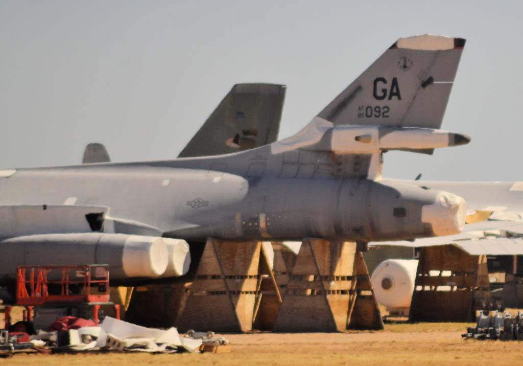 Photo of aircraft 85-0092 operated by United States Air Force