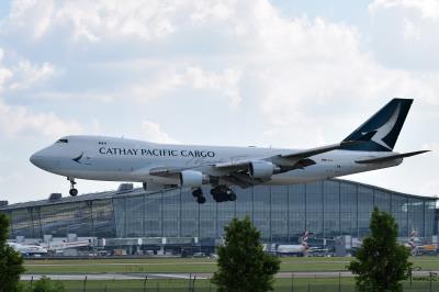 Photo of aircraft B-LIF operated by Cathay Pacific Airways