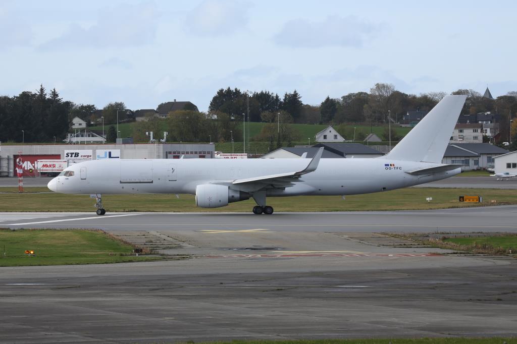 Photo of aircraft OO-TFC operated by ASL Airlines Belgium