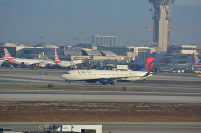 Image of aircraft registration N3732J - A 737-832(WL) operated by Delta Air Lines
