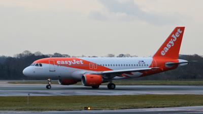 Photo of aircraft OE-LQK operated by easyJet Europe
