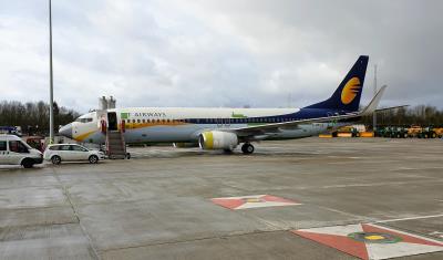 Image of aircraft registration G-DRTL - A 737-8AL(WL) operated by Jet2