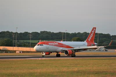 Image of aircraft registration G-EZGY - A A320-214(WL) operated by easyJet