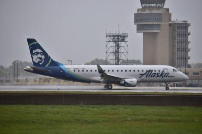 Photo of aircraft N186SY operated by Alaska Airlines