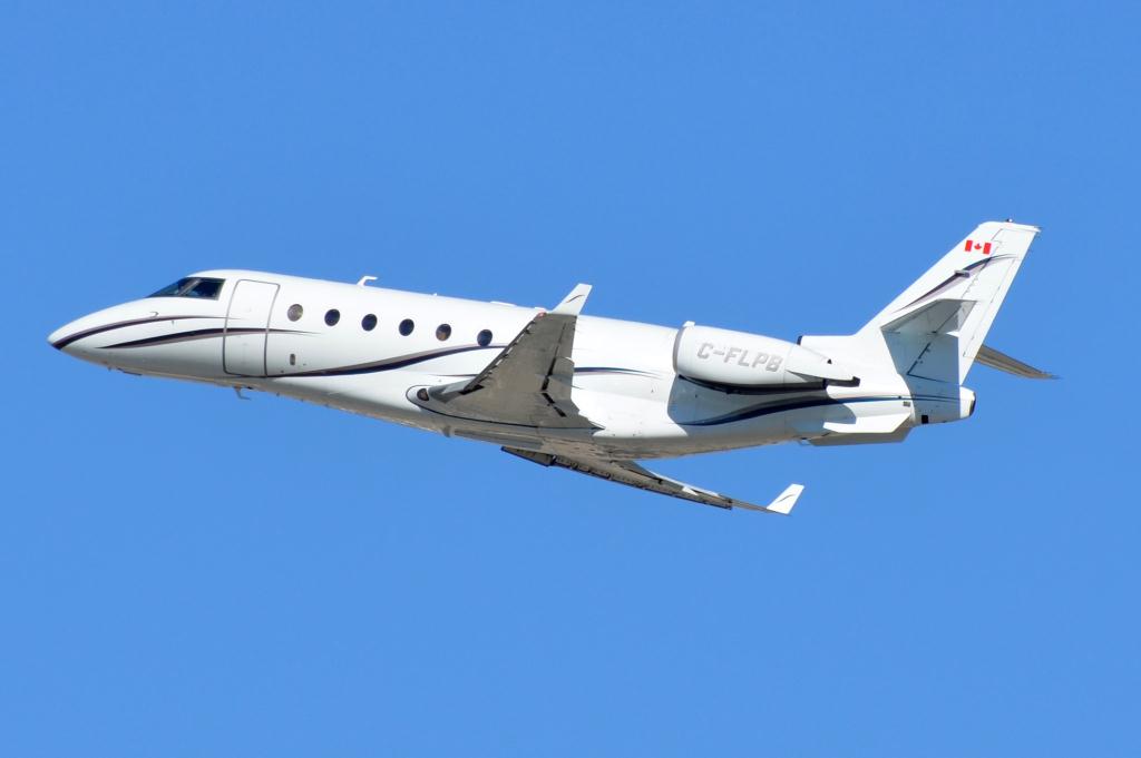Photo of aircraft C-FLPB operated by Chartright Air Inc