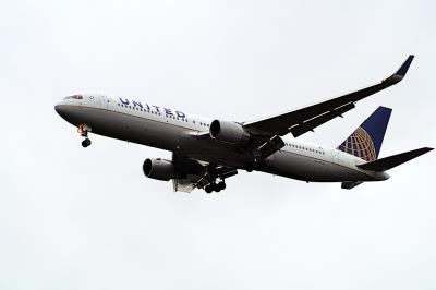Image of aircraft registration N663UA - A 767-322(ER)(WL) operated by United Airlines
