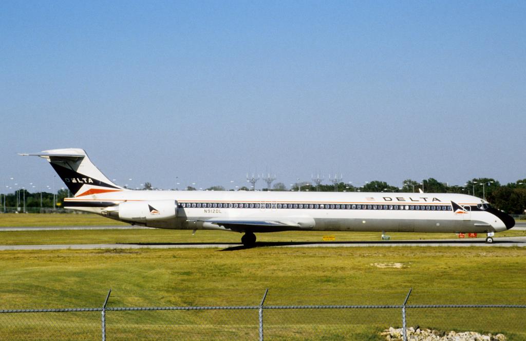 Photo of aircraft N912DL operated by Delta Air Lines