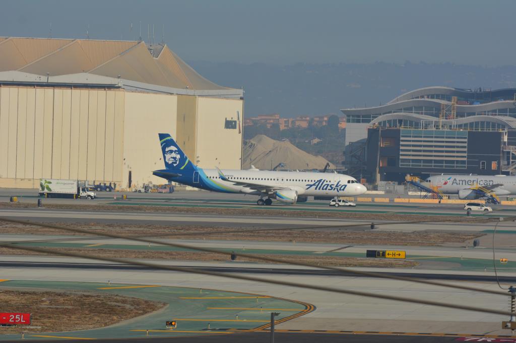 Photo of aircraft N363VA operated by Alaska Airlines