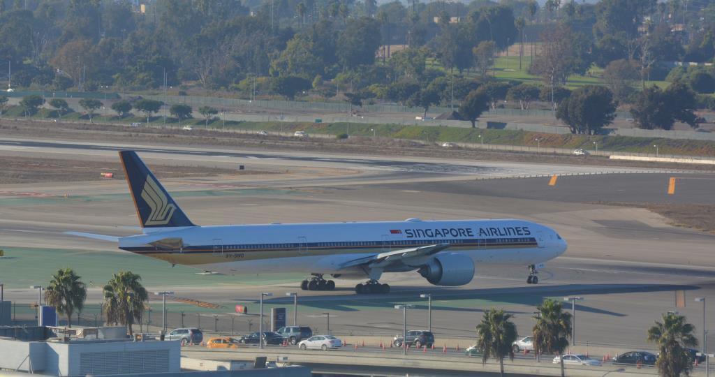 Photo of aircraft 9V-SWO operated by Singapore Airlines