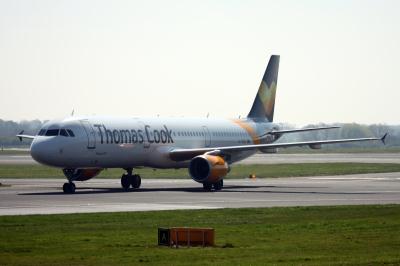 Image of aircraft registration G-TCDZ - A A321-211 operated by Thomas Cook Airlines
