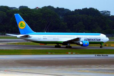 Photo of aircraft UK67005 operated by Uzbekistan Airways