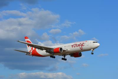 Photo of aircraft C-GEOU operated by Air Canada Rouge