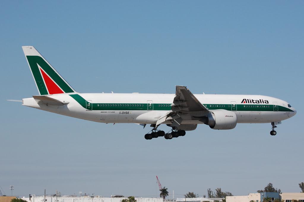 Photo of aircraft I-DISE operated by Alitalia