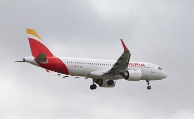 Photo of aircraft EC-OCS operated by Iberia