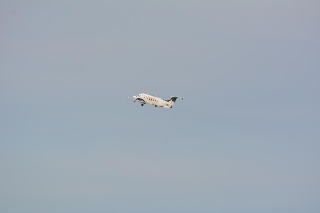 Photo of aircraft C-FCMP operated by Northern Thunderbird Air