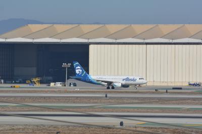 Photo of aircraft N526VA operated by Alaska Airlines
